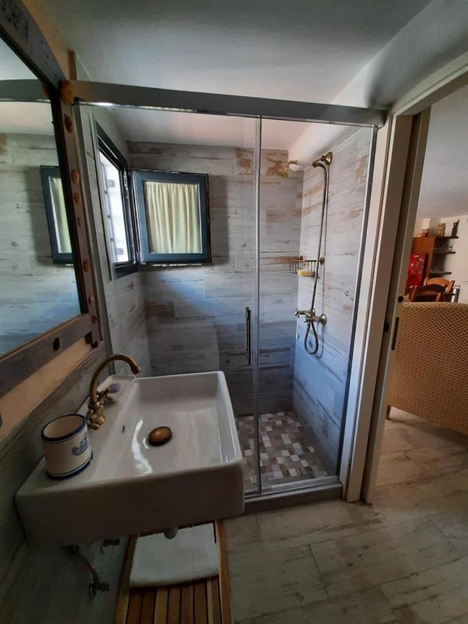 Un Apartamento Vacacional Con Detalles De Un Hogar Mairena del Aljarafe Extérieur photo